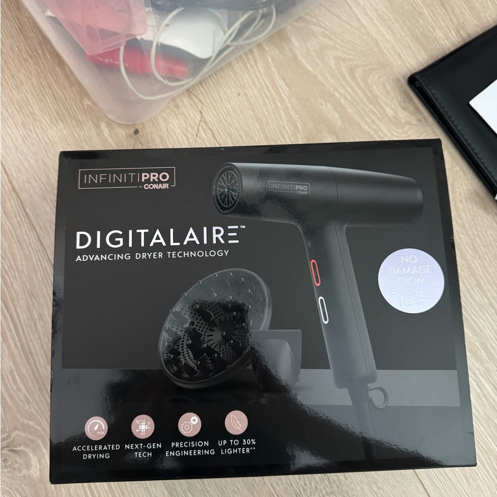 InfinitiPRO Conair DigitalAire Hair Dryer